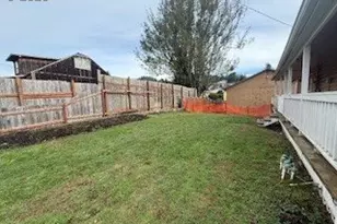 728 N Elliott St, Coquille, OR 97423 - Photo 3