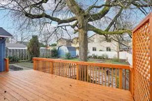 1405 SE 85th Ave, Portland, OR 97216 - Photo 29