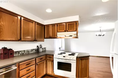 841 12th St, Lafayette, OR 97127 - Photo 13