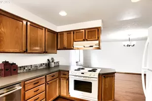841 12th St, Lafayette, OR 97127 - Photo 13