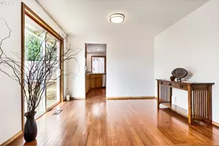 841 12th St, Lafayette, OR 97127 - Photo 11