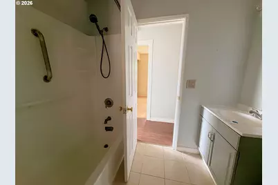 14645 SE Mill St, Portland, OR 97233 - Photo 17