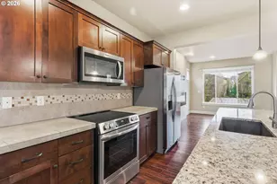 14323 SW Burlwood Ln, Beaverton, OR 97005 - Photo 5