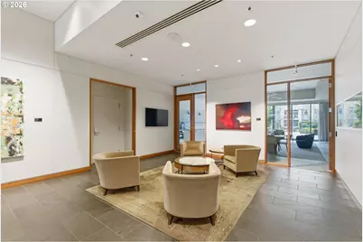 841 S Gaines St #433, Portland, OR 97239 - Photo 31