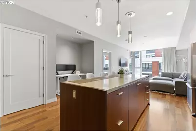 841 S Gaines St #433, Portland, OR 97239 - Photo 13