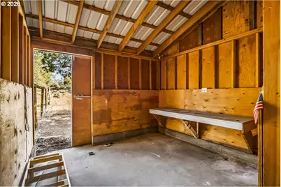 64507 McGrath Rd, Bend, OR 97701 - Photo 45