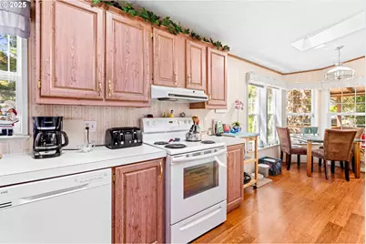 977 S Harbor St, Rockaway Beach, OR 97136 - Photo 3