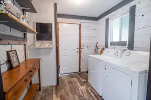 12407 Hwy 36, Swisshome, OR 97480 - Photo 31