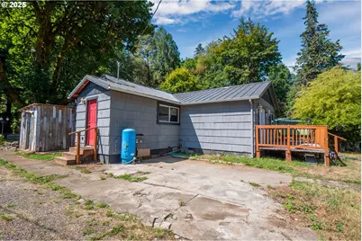 12407 Highway 36, Swisshome, OR 97480 - Photo 17