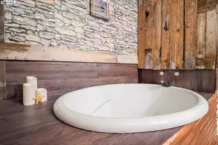 12407 Hwy 36, Swisshome, OR 97480 - Photo 23