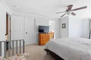 227 W 14th St, Lafayette, OR 97127 - Photo 27