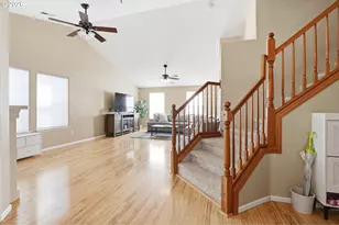 227 W 14th St, Lafayette, OR 97127 - Photo 7