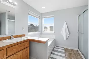 227 W 14th St, Lafayette, OR 97127 - Photo 29