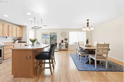 227 W 14th St, Lafayette, OR 97127 - Photo 21