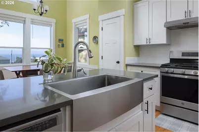 2160 SW Coast Ave, Lincoln City, OR 97367 - Photo 17