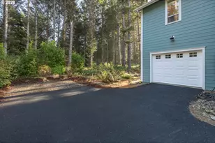 2160 SW Coast Ave, Lincoln City, OR 97367 - Photo 39