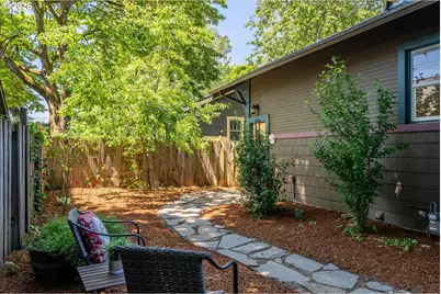 1274 W 5th Ave, Eugene, OR 97402 - Photo 33