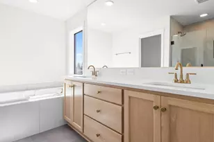 404 W 20th Wy, La Center, WA 98629 - Photo 9