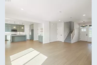 404 W 20th Way, La Center, WA 98629 - Photo 5