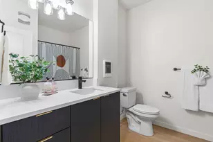 10985 E Burnside St, Portland, OR 97216 - Photo 7