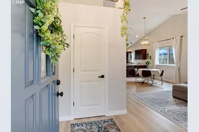 1722 Elk River St NW, Salem, OR 97304 - Photo 3