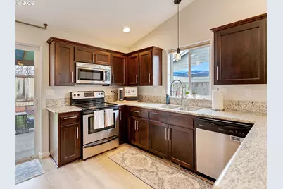 1722 Elk River St NW, Salem, OR 97304 - Photo 13