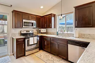 1722 Elk River St NW, Salem, OR 97304 - Photo 13