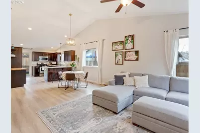 1722 Elk River St NW, Salem, OR 97304 - Photo 7