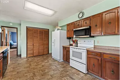 505 W Greenwood St, Enterprise, OR 97828 - Photo 9