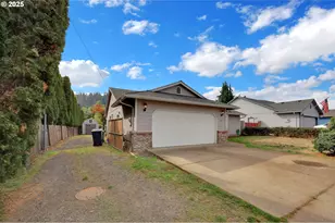 589 Mary Neal Ln, Creswell, OR 97426 - Photo 3