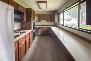 16830 SE Rhine St, Portland, OR 97236 - Photo 3