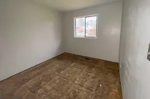 16830 SE Rhine St, Portland, OR 97236 - Photo 9