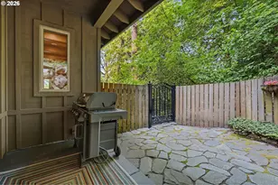 17410 Upper Cherry Ln, Lake Oswego, OR 97034 - Photo 31
