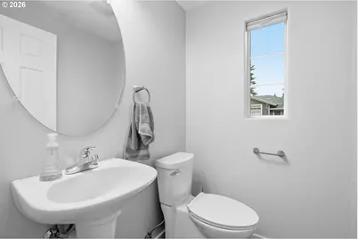 10801 SW Canterbury Ln #102, Portland, OR 97224 - Photo 11