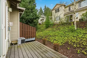 10801 SW Canterbury Ln, Portland, OR 97224 - Photo 23