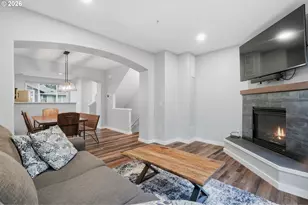 10801 SW Canterbury Ln, Portland, OR 97224 - Photo 5