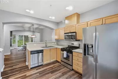 10801 SW Canterbury Ln #102, Portland, OR 97224 - Photo 9