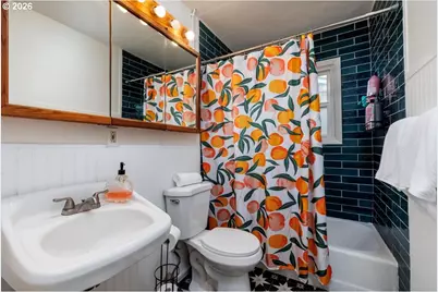 10021 SE Harold St, Portland, OR 97035 - Photo 23