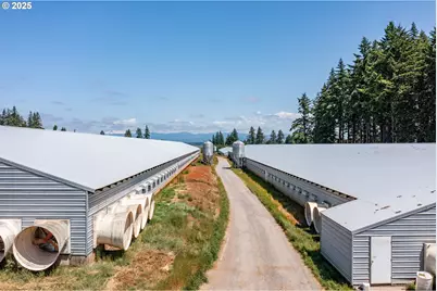 25641 S Schockley Rd, Beavercreek, OR 97004 - Photo 3