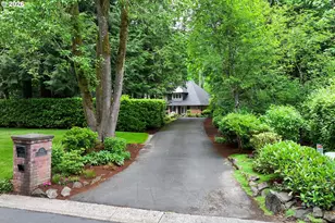 653 Victoria Pl, West Linn, OR 97068 - Photo 3