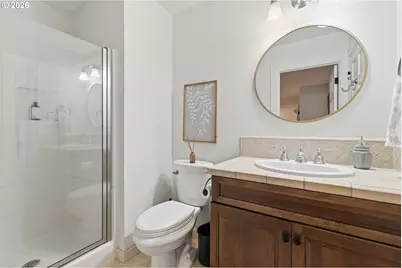 653 Victoria Pl, West Linn, OR 97068 - Photo 25