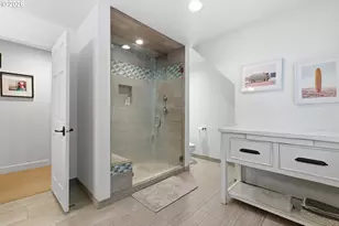 653 Victoria Pl, West Linn, OR 97068 - Photo 39