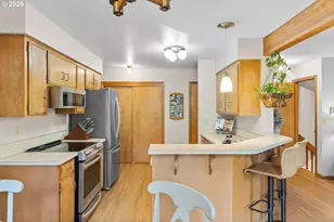 3993 Mapleton Dr, West Linn, OR 97068 - Photo 9