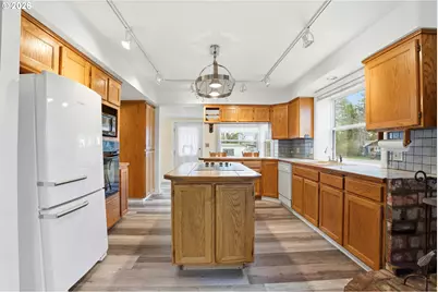 589 NW 3rd Ave, Canby, OR 97013 - Photo 9