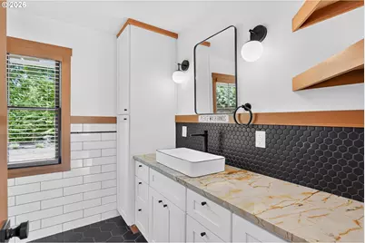7021 SW Stephen Ln, Portland, OR 97225 - Photo 17