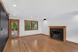 7021 SW Stephen Ln, Portland, OR 97225 - Photo 5
