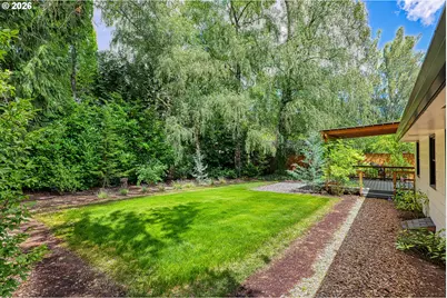7021 SW Stephen Ln, Portland, OR 97225 - Photo 25