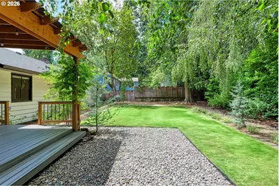 7021 SW Stephen Ln, Portland, OR 97225 - Photo 23