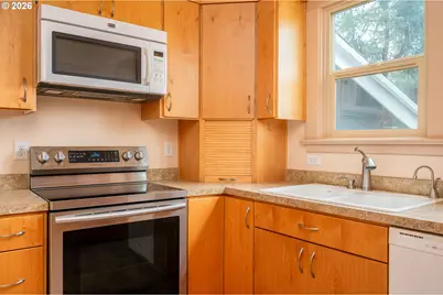 1139 NW Yamhill St, McMinnville, OR 97128 - Photo 9