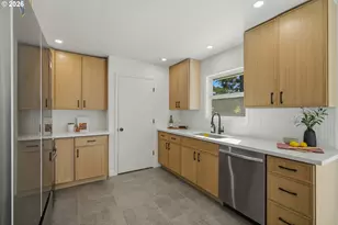 5722 SE Harlene St, Milwaukie, OR 97222 - Photo 17